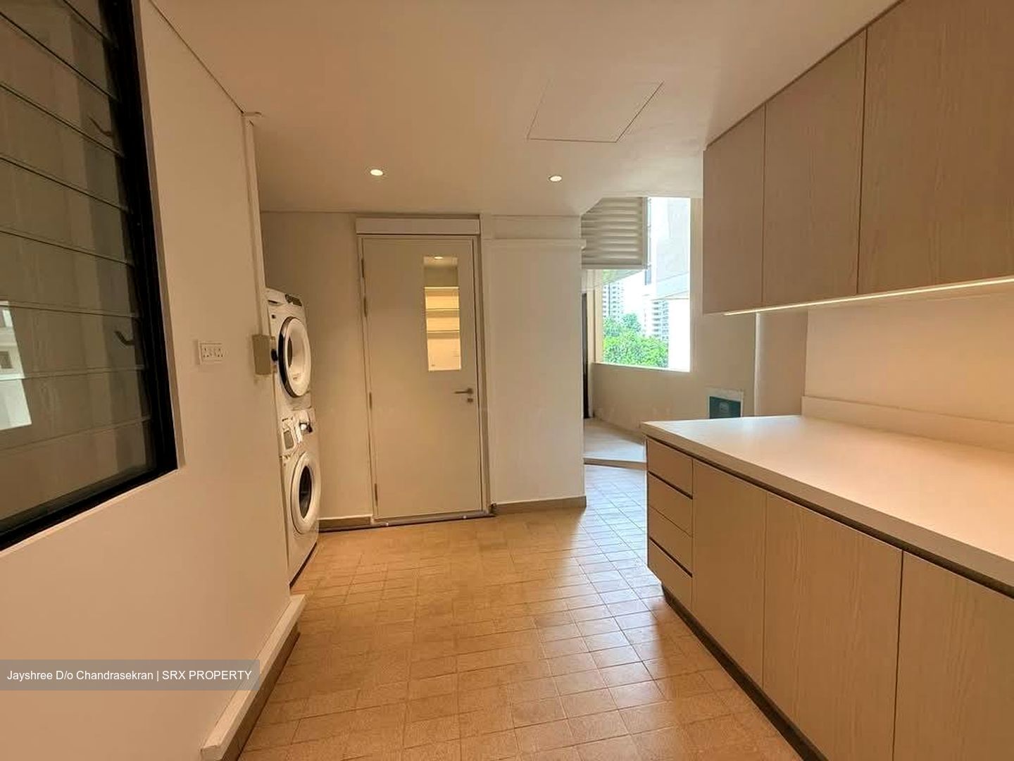 The Colonnade (D10), Condominium #554089431